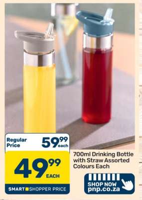 700ml Drinking Bottle with Straw