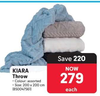 KIARA Throw