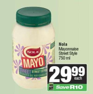Nola Mayonnaise Street Style